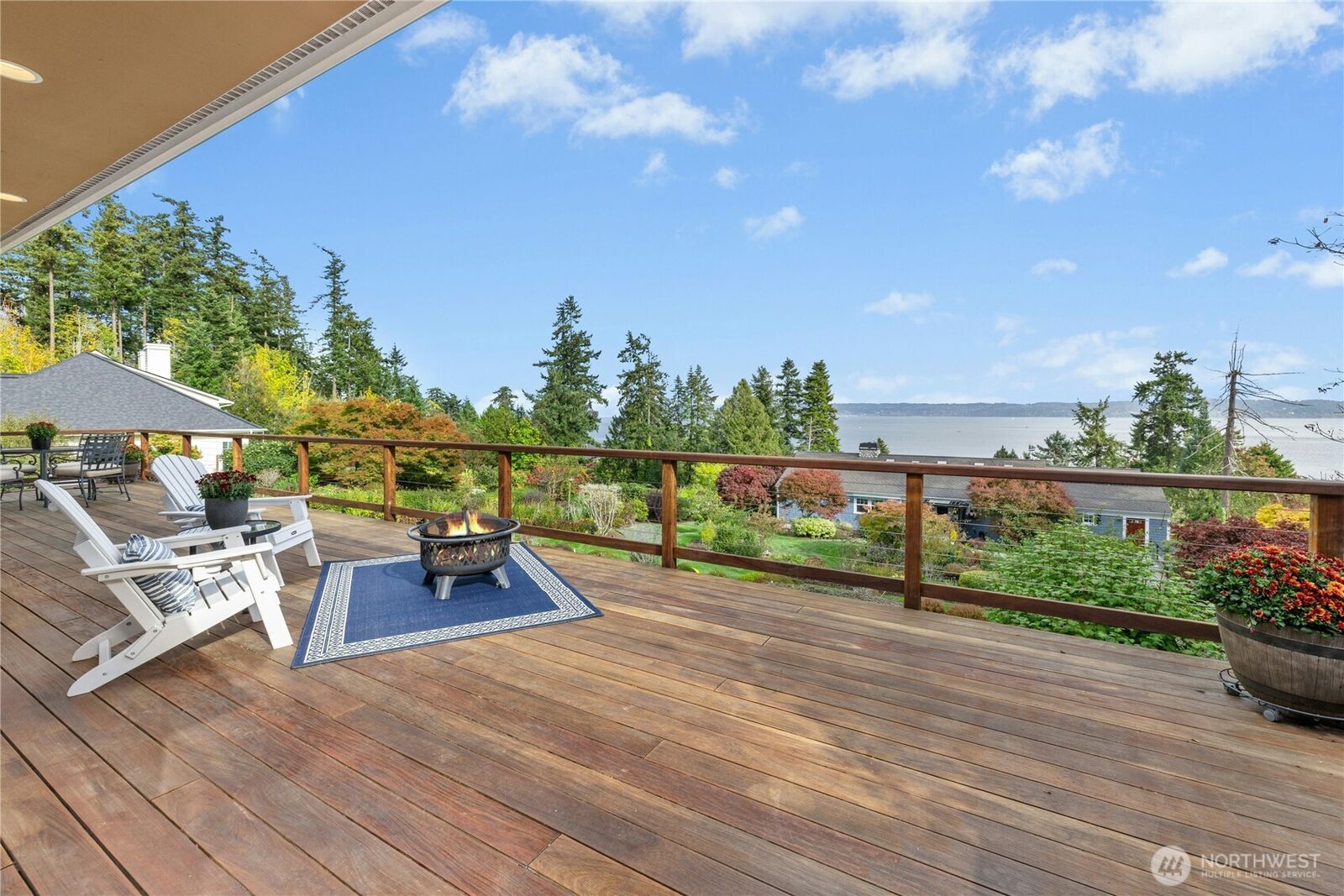 Property Photo: 21322 NE President Point Road WA 98346