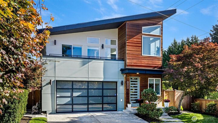 6504  39th Avenue NE  Seattle WA 98115 photo