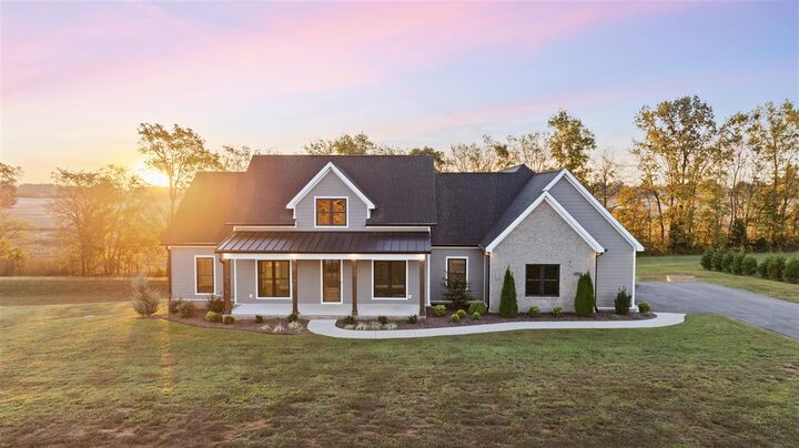 Property Photo:  2447 Silver Oak Street  KY 42104
