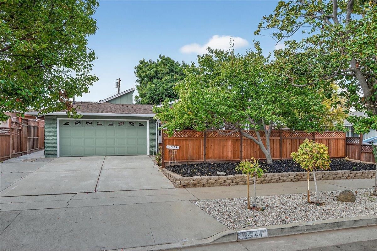 Property Photo: 2544 Glenrio Drive CA 95121