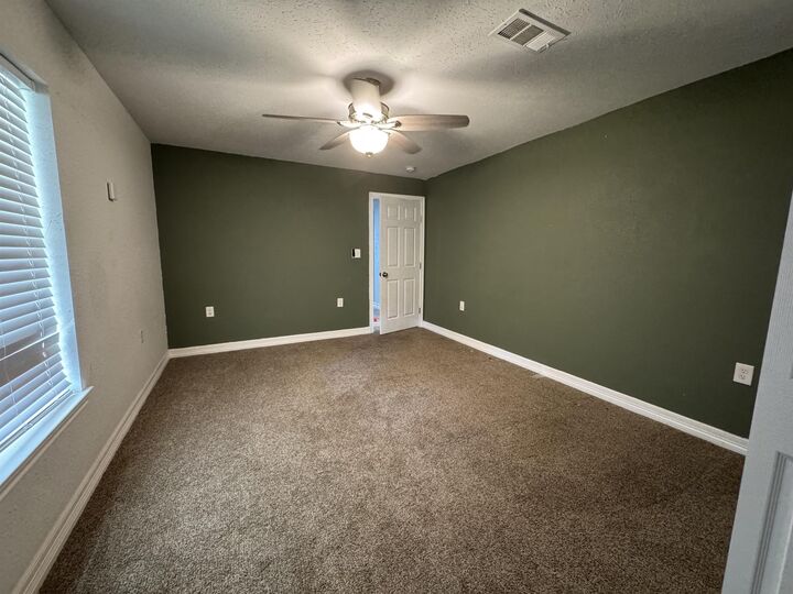 Property Photo:  265 E Darby  TX 77611