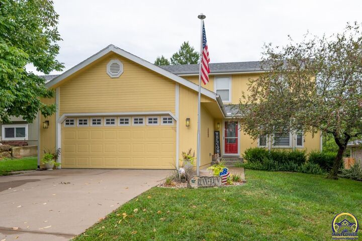 1717 SW Stone Crest Dr  Topeka KS 66615 photo