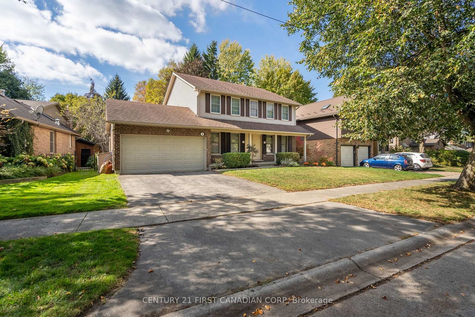 Photo de la propriété:  90 Meridene Crescent W  ON N5X 1G2