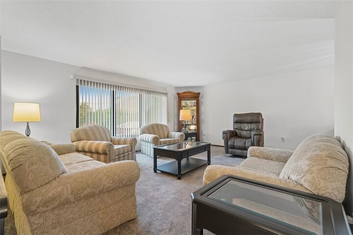 Property Photo: 109 Sunset Ln PA 15001