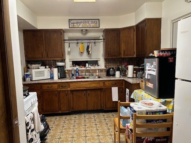Property Photo:  555 Marion Street  PA 15030