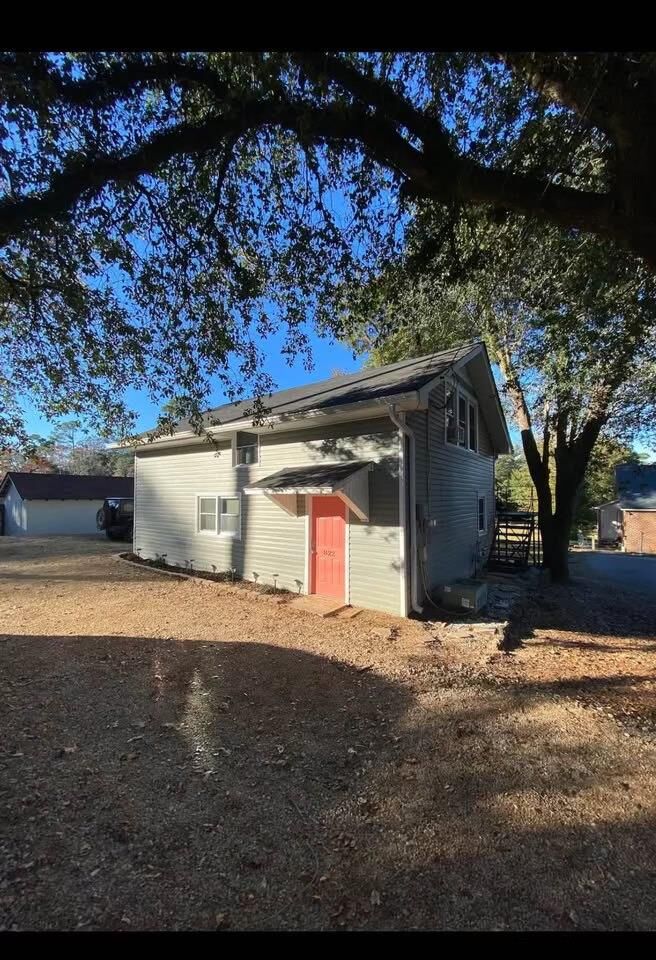 Property Photo:  822 7th Avenue  GA 31701