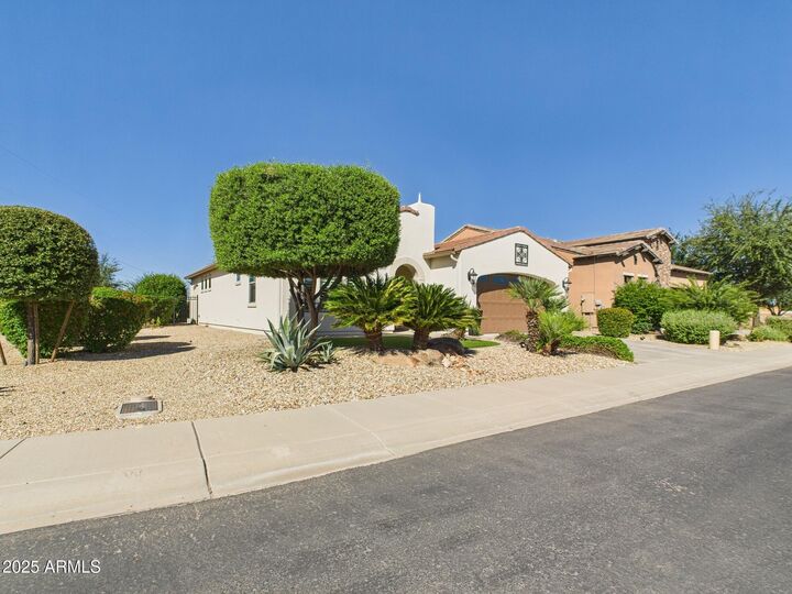 Property Photo: 88 E Atole Court AZ 85140