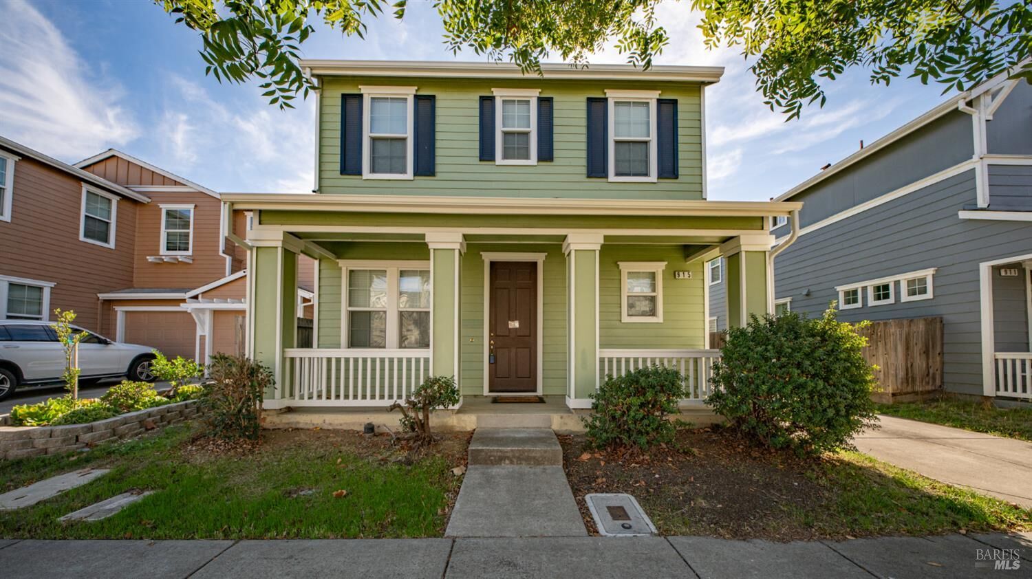 Property Photo:  915 Liberty Drive  CA 94585
