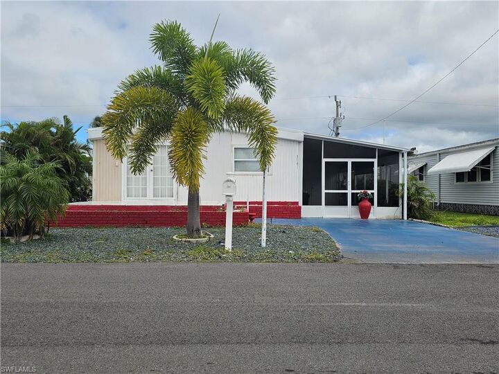 Property Photo: 3541 Celestial Way FL 33903