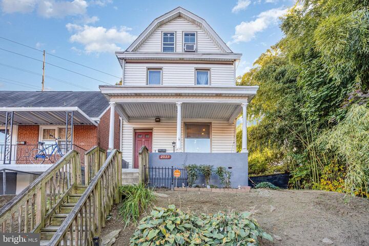 Property Photo:  2027 Derry Street  PA 17104