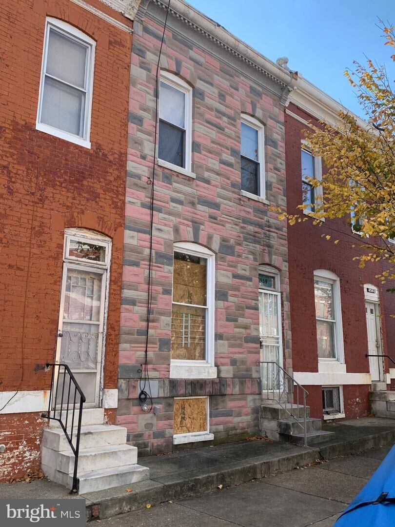 Property Photo:  2559 W Fairmount Avenue  MD 21223