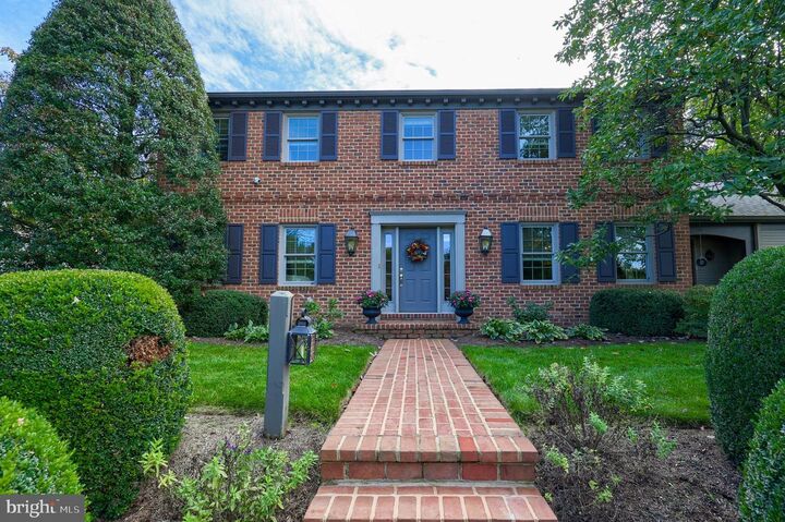 Property Photo:  2600 Woodview Drive  PA 17601 