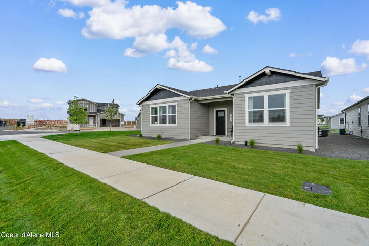 Property Photo:  5077 E Norma Ave  ID 83854