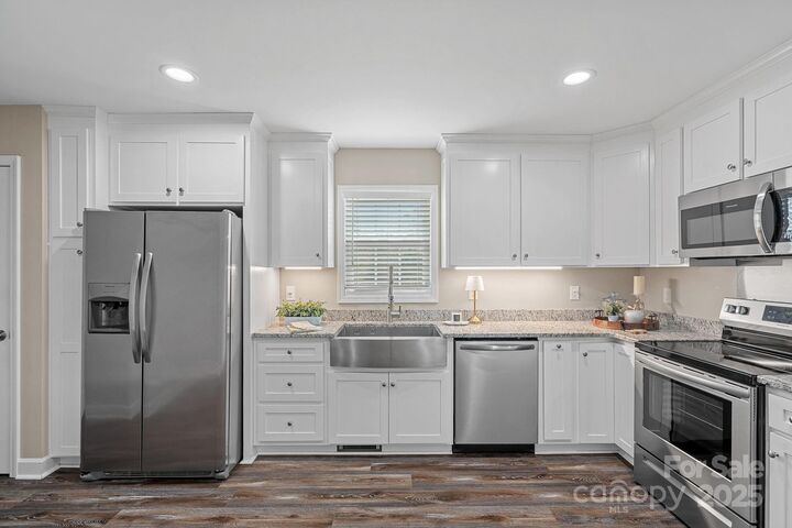 Property Photo: 1018 Jennings Road NC 28625