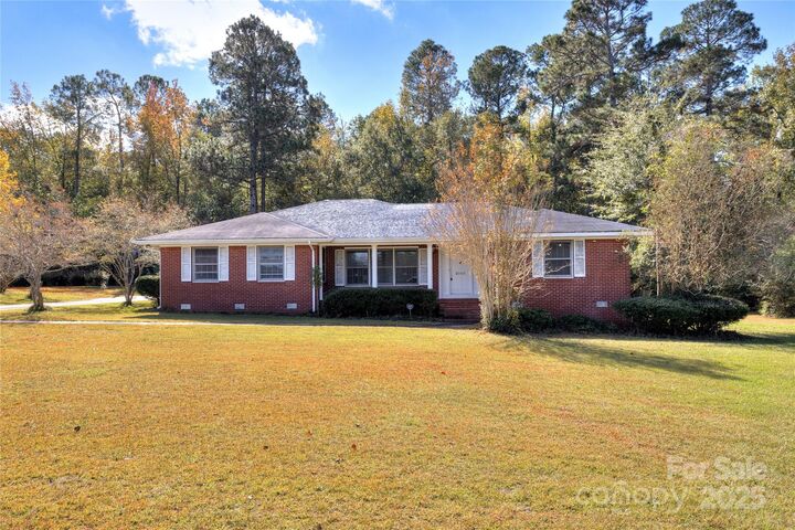 Property Photo: 2069 Hydrick Avenue SC 29118
