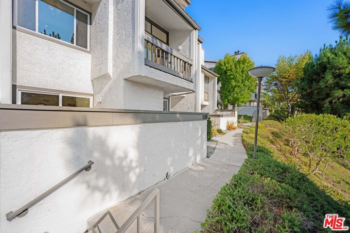 Property Photo:  1758 Palisades Dr  CA 90272 