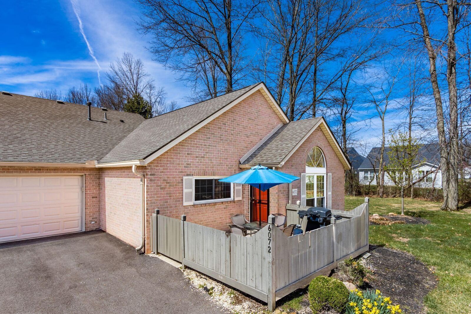 Property Photo:  6072 Warbling Lane  OH 43081