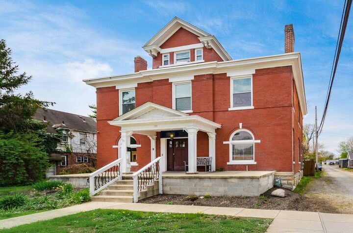 Property Photo:  797 N Nelson Road  OH 43219 