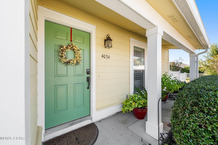 Property Photo:  4036 Woodridge Road  FL 32405