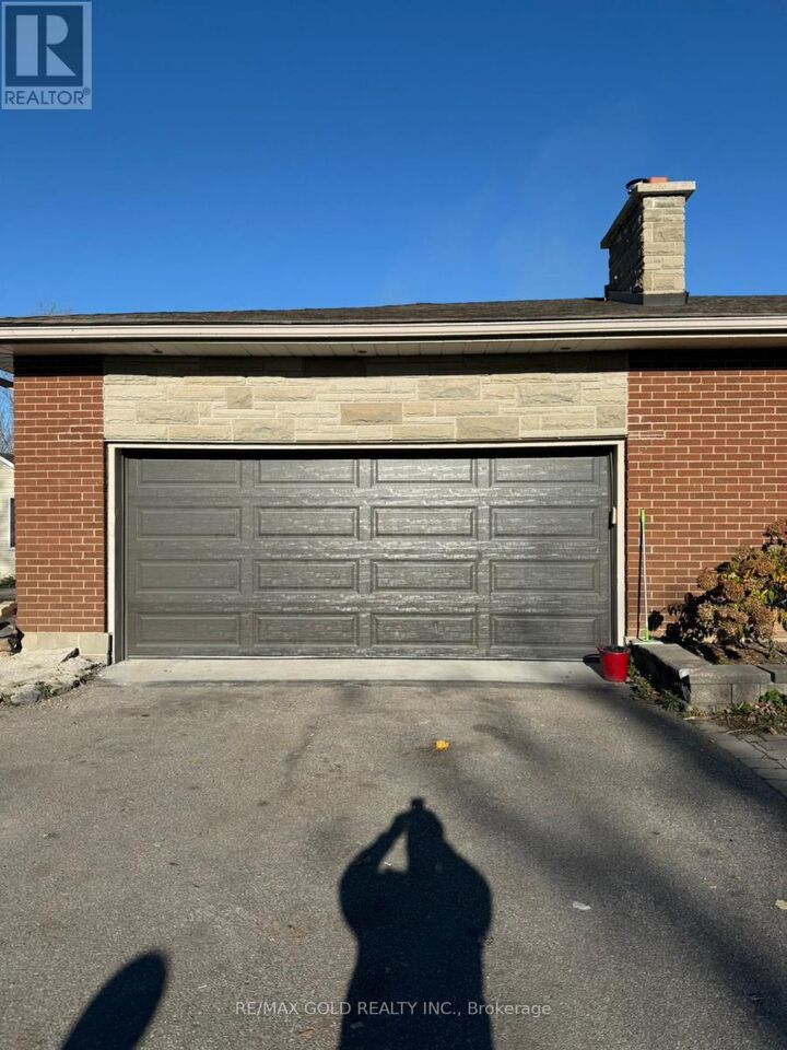 Property Photo: 13395 Creditview Road ON L7C 3G3