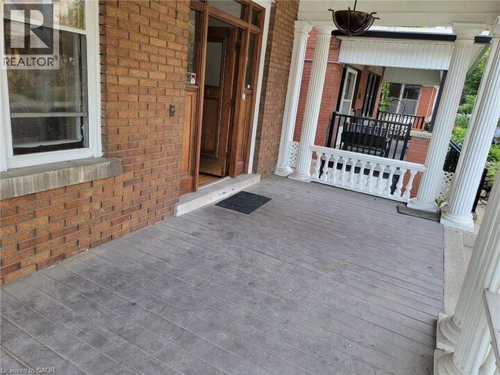 Property Photo:  43 Barnesdale Avenue South  ON L8M 2V3 