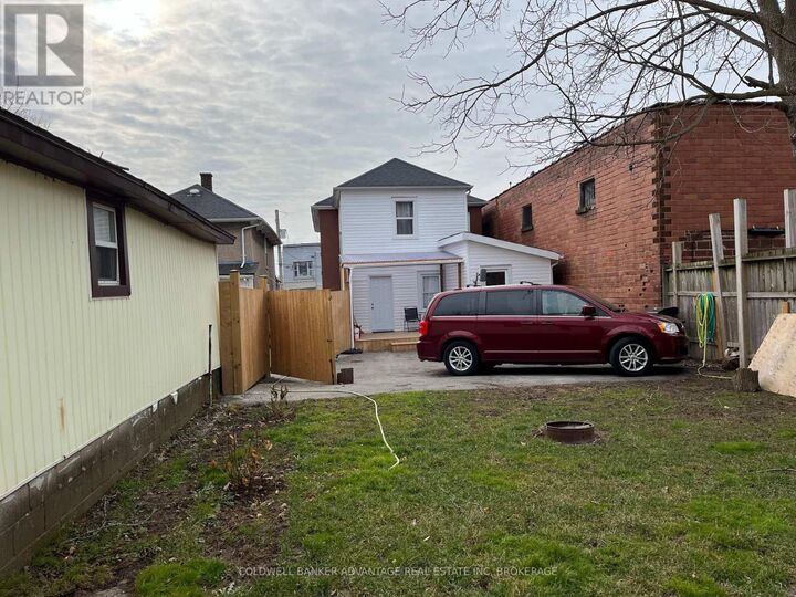 Property Photo:  14 Albert Street  ON L3B 4L2 