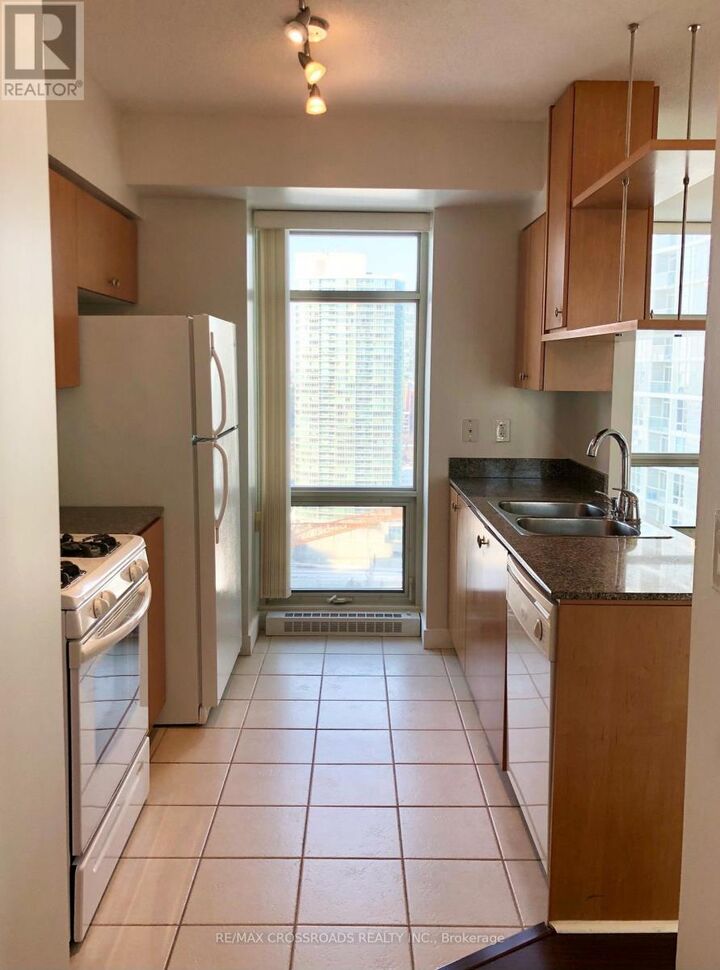 Property Photo: 35 Mariner Terrace 2806 ON M5V 3V9