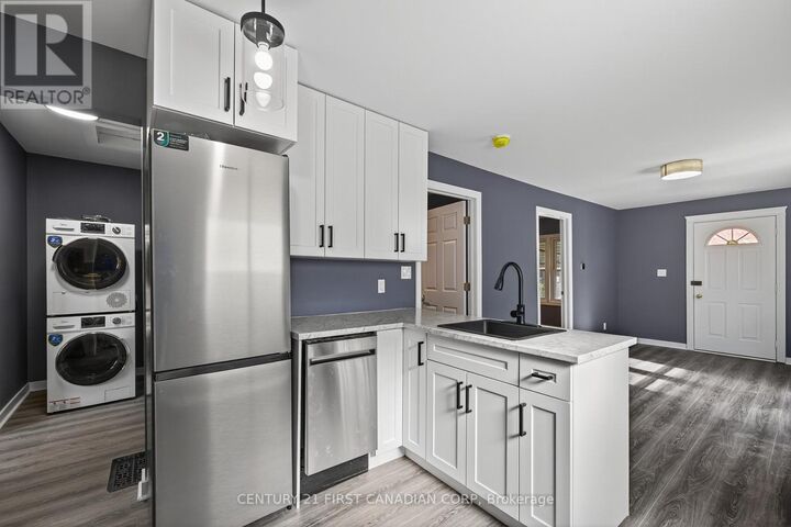 Property Photo:  117 Sterling Street  ON N5Y 1Y9