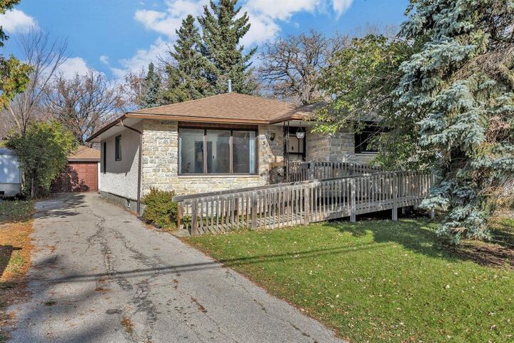 31 St Michael Road  Winnipeg MB R2M 2K7 photo