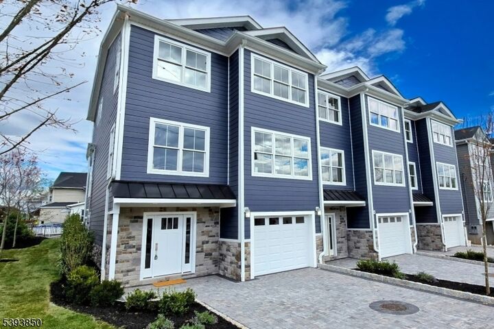 186 Canterbury Ave  North Arlington Boro NJ 07031 photo