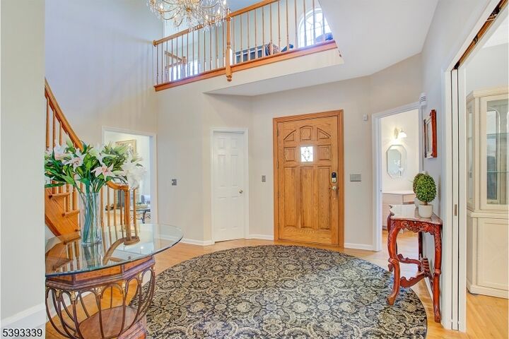 Property Photo:  6 Wintermute Farm Lane  NJ 08833