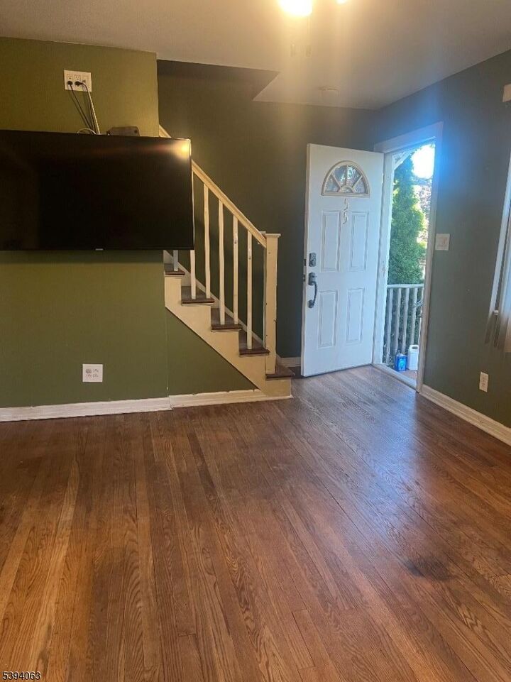 Property Photo:  55 Garwood Ct  NJ 07026 