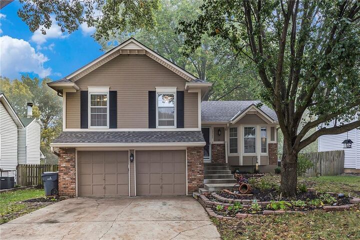 Property Photo:  12537 S Brougham Drive  KS 66062 