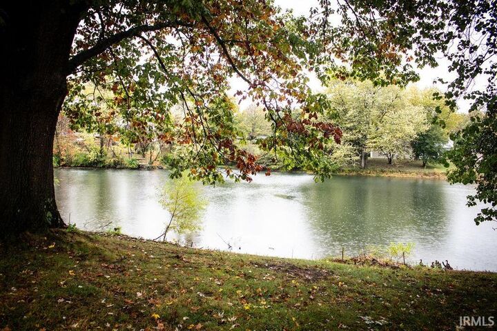 Property Photo:  601 Harding Avenue  IN 47670