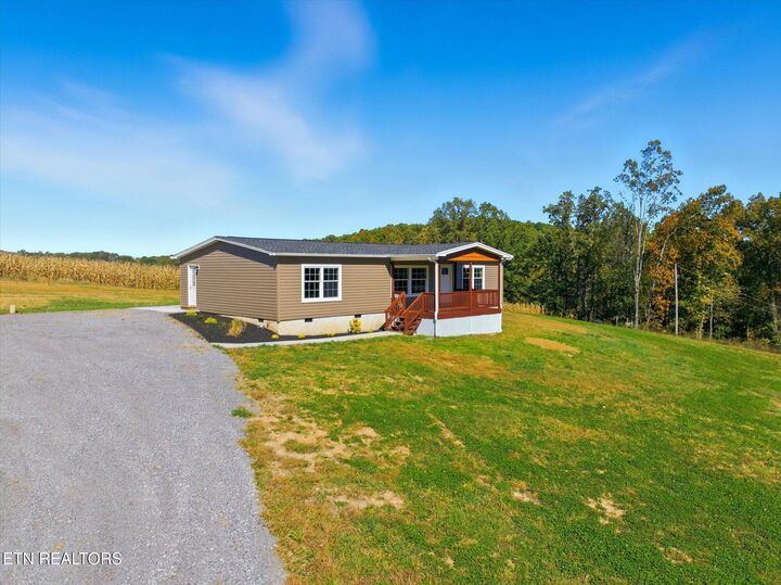 Property Photo:  407 County Road 361  TN 37826