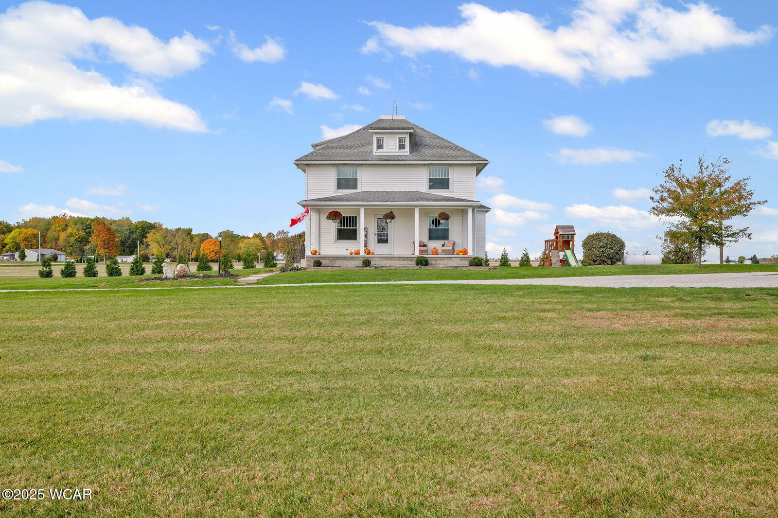 Property Photo: 15590 Township Road 166 OH 45814