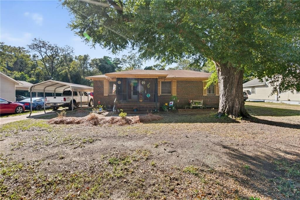 Property Photo: 9 Grove Lane AL 36701