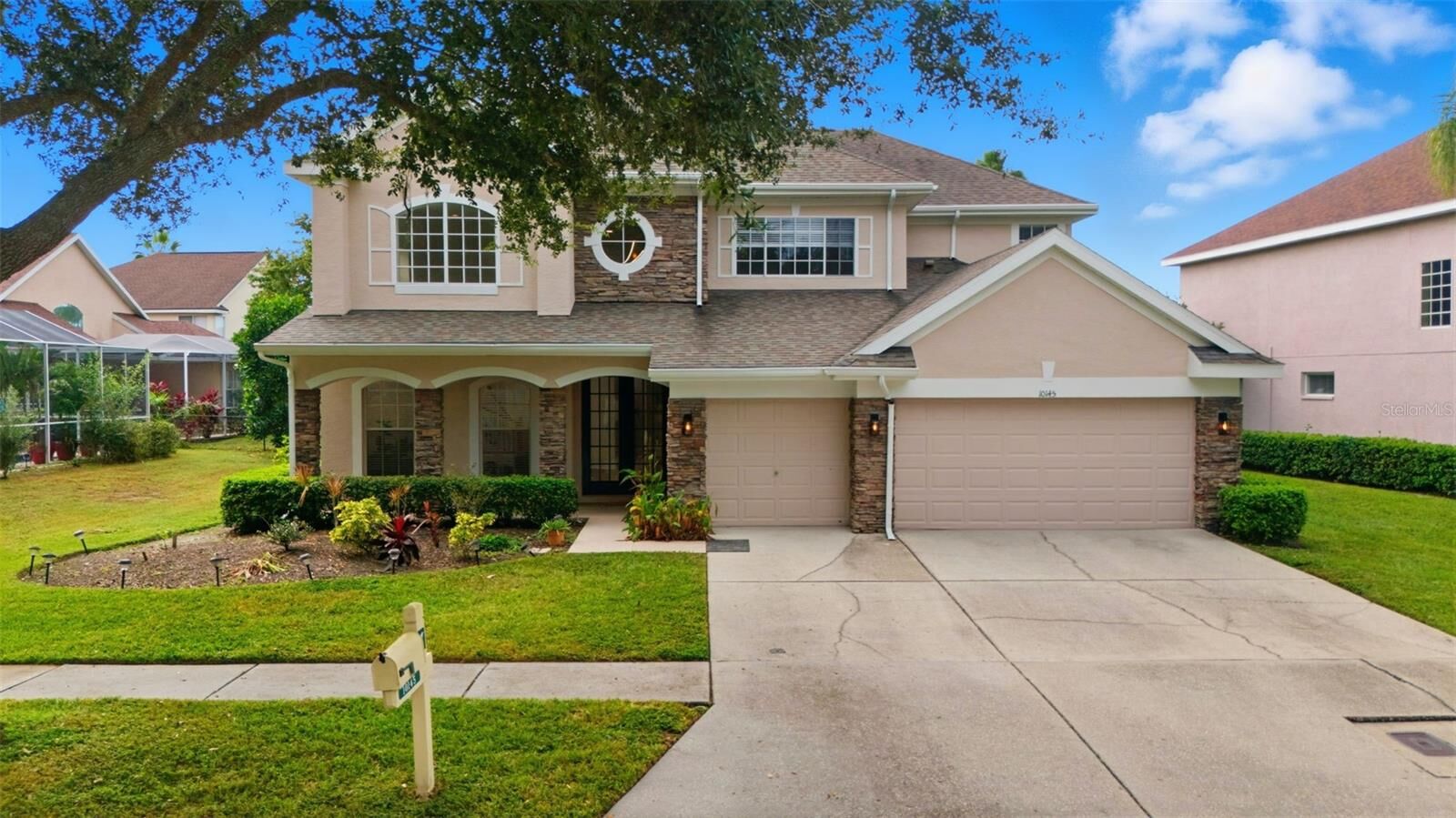 Property Photo:  10145 Deercliff Drive  FL 33647