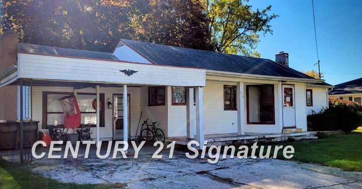 Property Photo:  612 Sunnyside Drive  MI 48616
