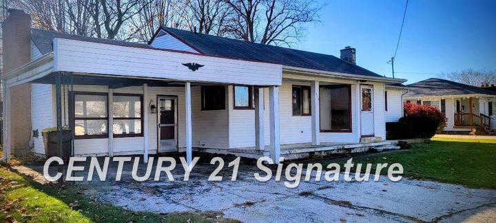 Property Photo: 612 Sunnyside Drive MI 48616