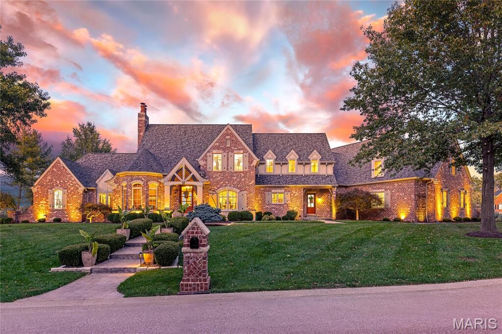 Property Photo:  42 Windcastle Place  MO 63304 