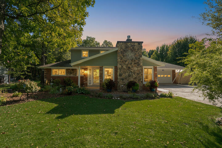 3267 W Skamra Ave  Franklin WI 53132 photo