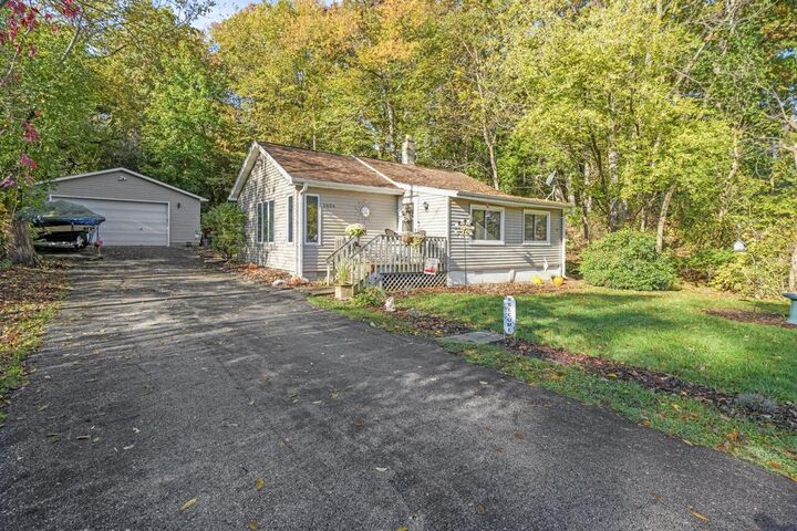 4604 Caley Ct  Waterford WI 53185 photo