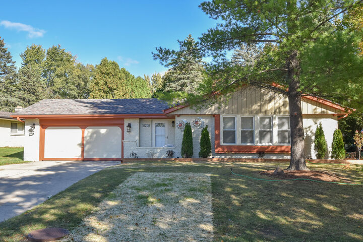 10208 W Terra Ave  Milwaukee WI 53224 photo
