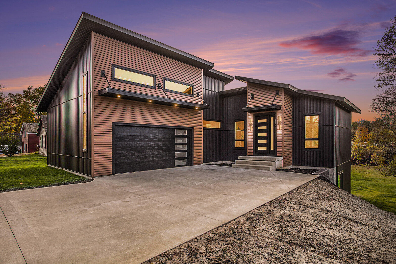 Property Photo: 315 W High Street MI 49094