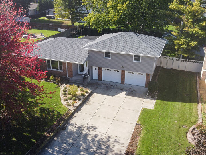 Property Photo: 19714 Greenview Avenue IL 60448