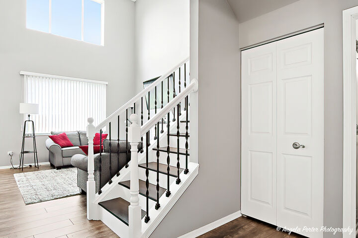 Property Photo:  715 Legend Lane 715  IL 60050 