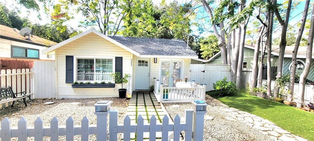 Property Photo:  2884 Crescent-Way Thousand Oaks Way  CA 91362 