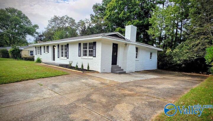 Property Photo: 2814 Claiborne Road AL 35810