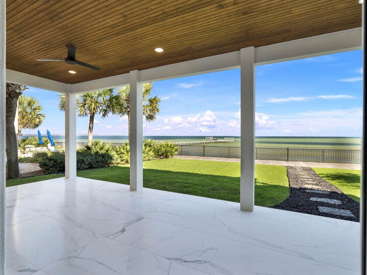 Property Photo:  28 Bay Bridge Drive  FL 32561